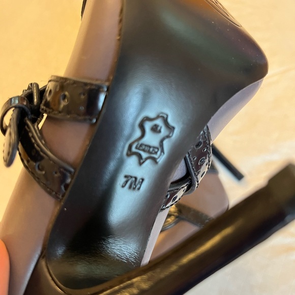 Tory Burch Judith pump size 7 - Picture 8 of 9